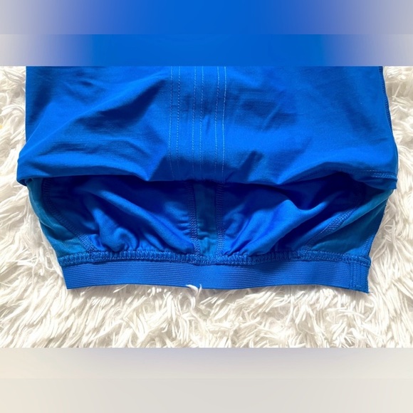 Adidas Climacool Racerback Tank Top. Built in Bra. White Stripe Accent. Size S - Picture 4 of 8